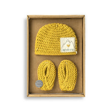 Load image into Gallery viewer, Faith Can Move Mountains Hat & Booties Gift Set