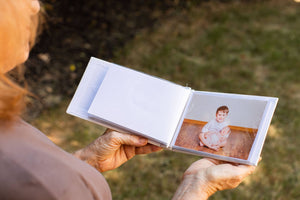Gift for Grandma: Mimi's Joy Photo Brag Book