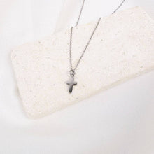Load image into Gallery viewer, Simply Faith Necklace: Silver