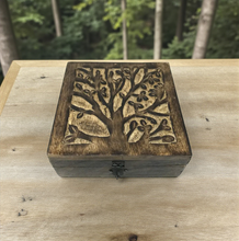 Load image into Gallery viewer, Hand-Carved Wood "Tree of Life" Hinged BOX ONLY Family Gift