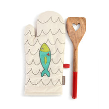 Load image into Gallery viewer, Fish &amp; Waves Hot Pad with Spatula Set