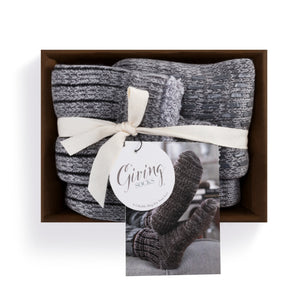 Giving Collection Men's Slipper Socks in Gray